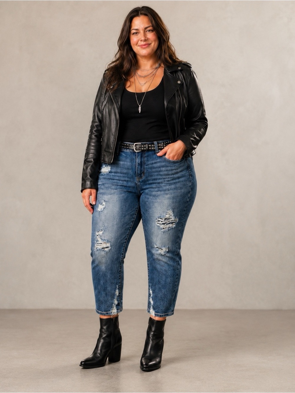 Judy Blue Size 15/32 Skinny Fit Capri Distressed Cropped Jeans